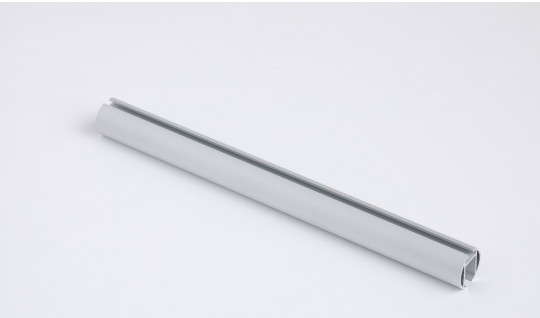 RIEL DE ALUMINIO HOTELERO DECORATIVO 18 PIES (5.48M)