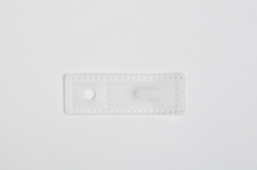 [PBXR-1] REMACHE PLASTICO CON 1 ORIFICIO RIPPLEFOLD (SISTEMA ONDULADO)